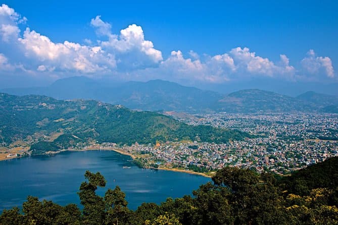 Hire a car and driver in Pokhara